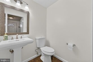 Building Photo - 8123 Steeple Chase Ct