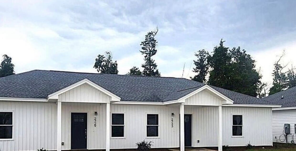 Building Photo - 2729 Carol Ln