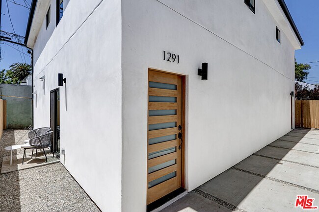 Foto del edificio - 1291 Sycamore Ave