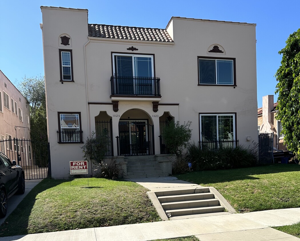 1025 Upstairs - 1025 S Citrus Ave