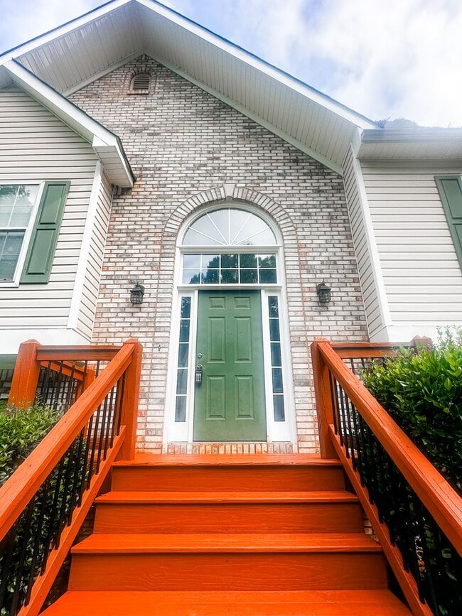 Building Photo - 6410 Janton Way