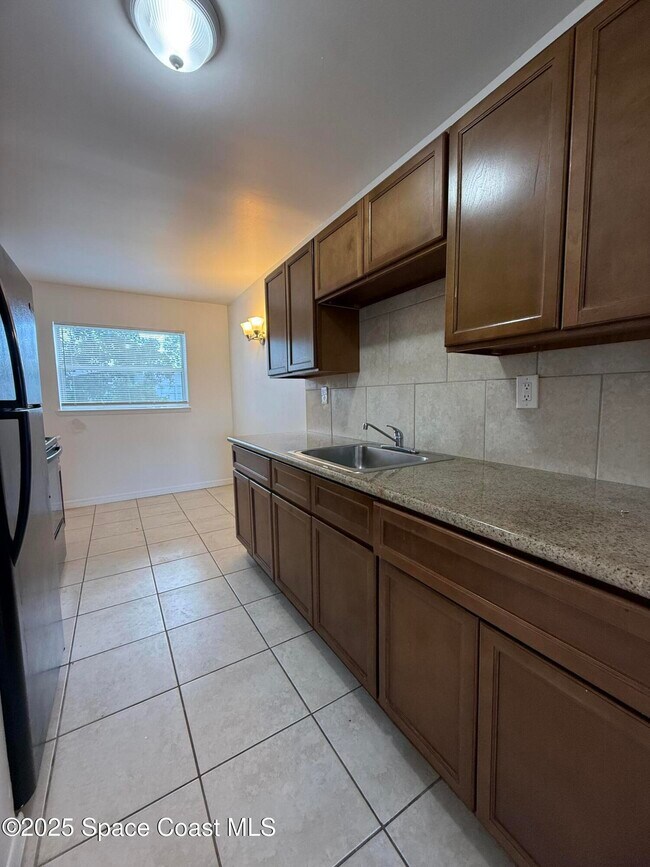 Foto del edificio - 1440 Parkway Dr