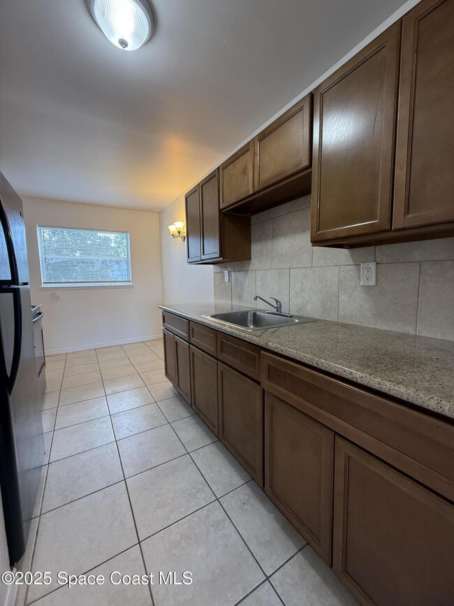 Building Photo - 1440 Parkway Dr