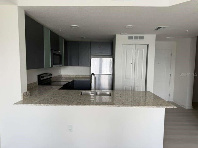Foto del edificio - 5579 Millennia Park Dr