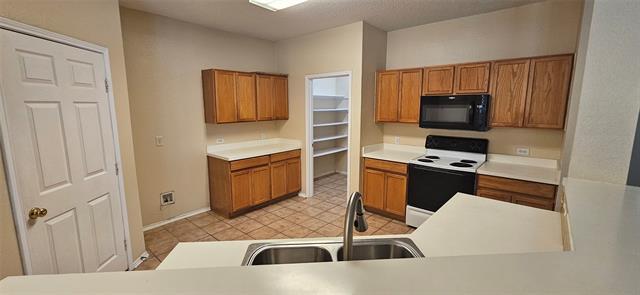 Foto del edificio - 2820 Deer Ridge Dr