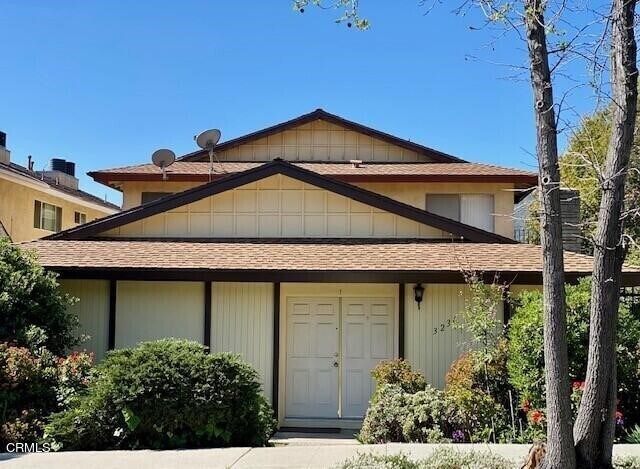 Foto principal - 3236 Fairesta St