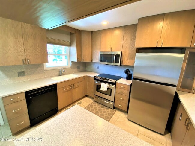 Building Photo - 141 Aquarius Way