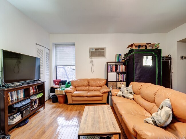Foto del edificio - 263 10th St