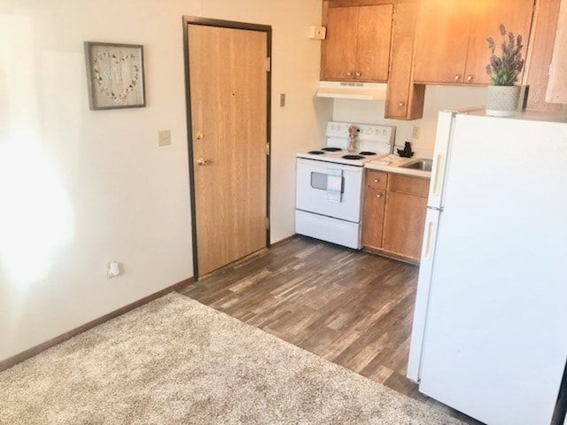 Building Photo - Luxford Court Apartment Community