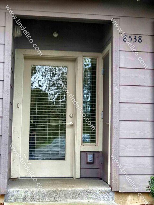 Foto del edificio - Luxurious 1BR/1BA Condo in Matthew Frank C...