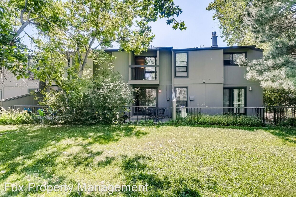 Foto principal - 2 br, 1.5 bath House - 1225 Bear Mountain ...