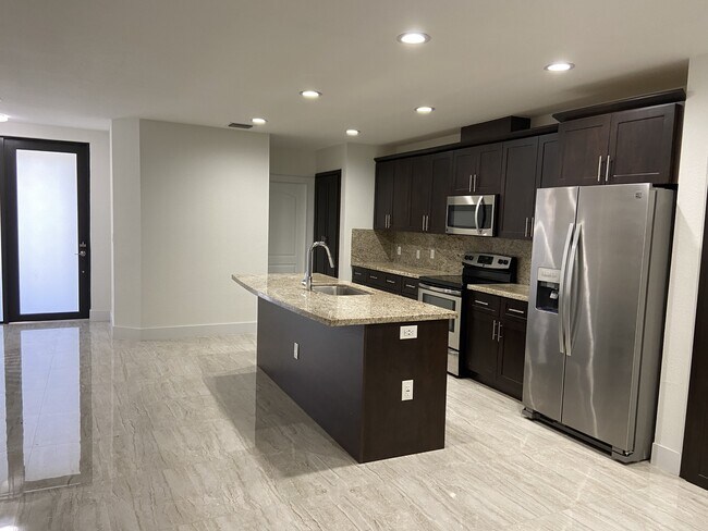 Building Photo - 287 Bella Sol Way