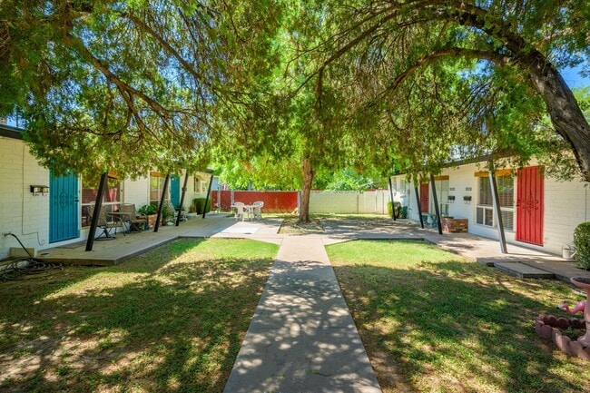 Photo - 1807 E Colter St (Phoenix, AZ) Apartment