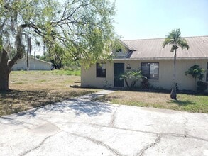 Building Photo - 117 Rebecca Ln