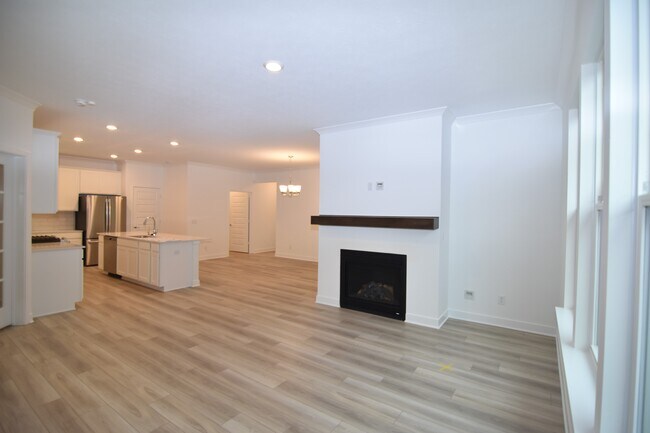 Foto del edificio - 1691 Carmack Ct