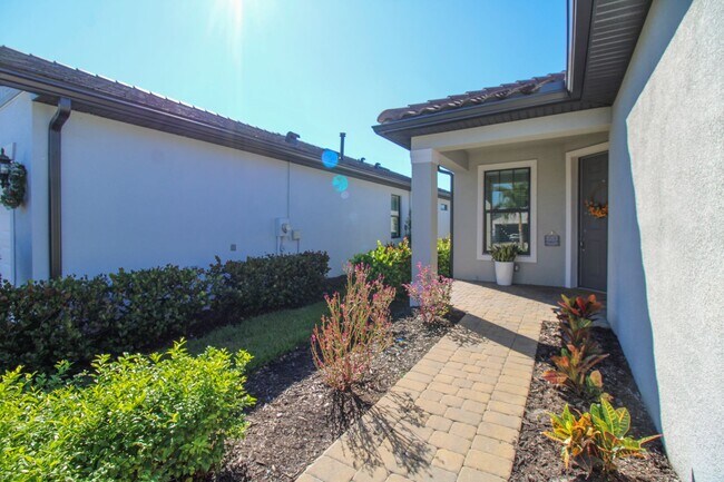 Building Photo - ***MANATEE COVE***UNFURNISHED-ANNUAL RENTAL***NOW AVAILABLE***BEAUTIFUL- NEW CONSTRUCTION***