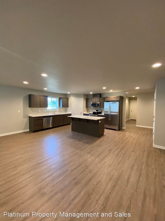 Building Photo - 3 br, 2 bath House - 2366 SE Marlette Rd
