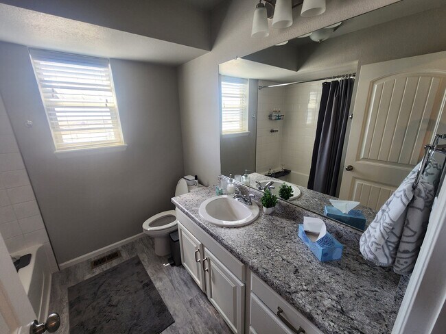 Building Photo - 6129 Ashmore Ln