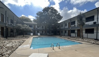 Building Photo - 515 Shoal Creek Blvd