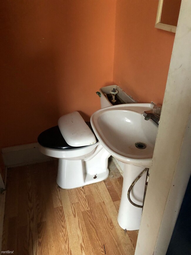 Foto del edificio - 3 br, 2 bath House - 610 Pine St