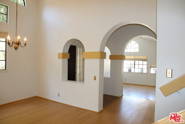 Building Photo - 10464 Colina Way