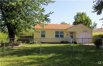 Building Photo - 6648 E Newton Pl
