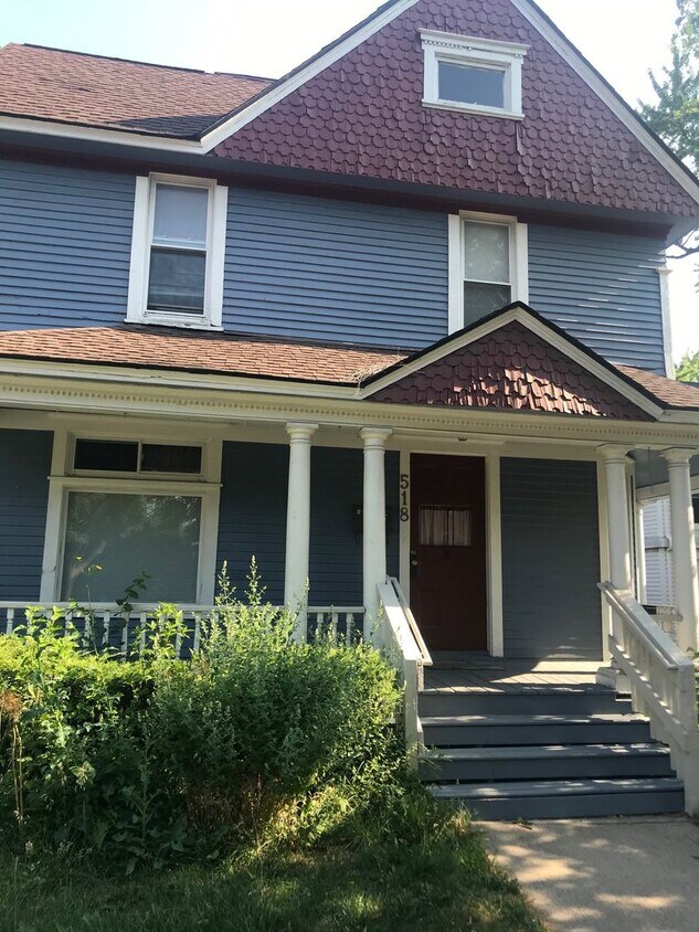 Foto principal - 518 Washtenaw Ave