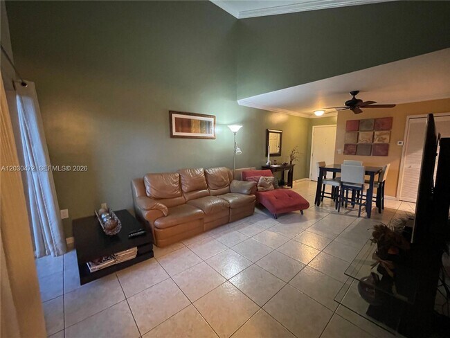 Foto del edificio - 9711 Fontainebleau Blvd