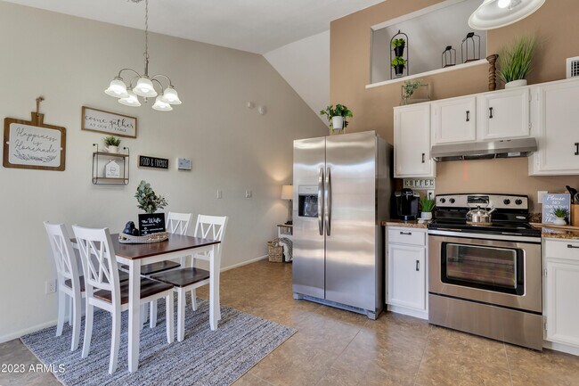 Building Photo - 8914 W Desert Jewel Dr