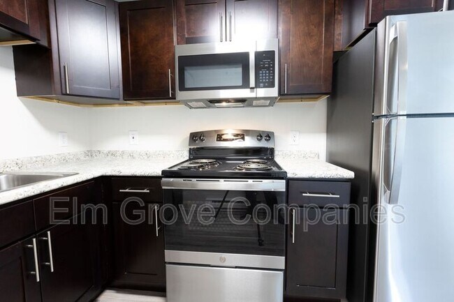 Foto del edificio - 68 Heminway Drive