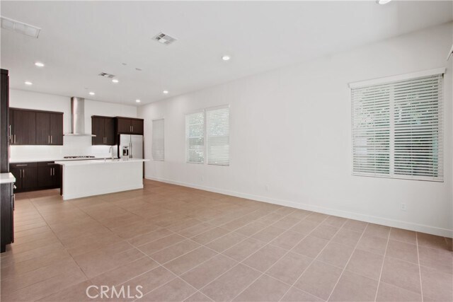 Building Photo - 231 Radial