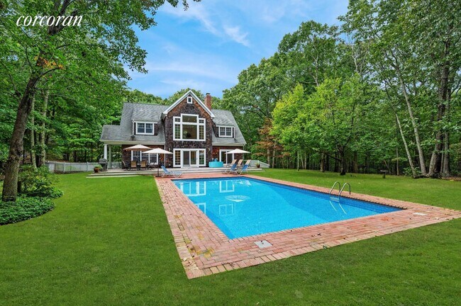 Foto del edificio - 8 Hickory Ct