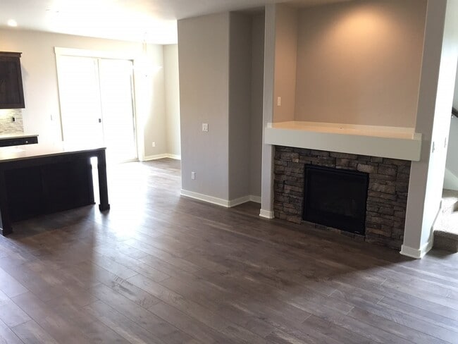 Building Photo - 3035 SW Black Butte Ln