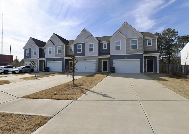 Building Photo - 1854 Gabriel Ln