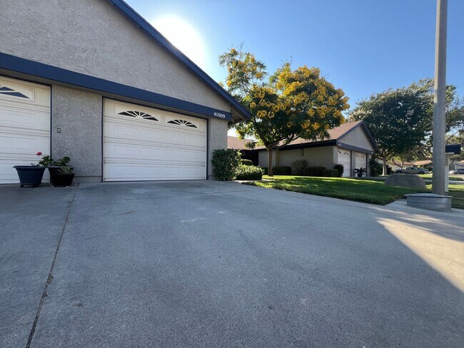 Foto del edificio - Capri Model Home in Leisure Village