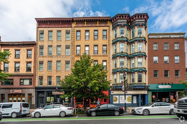 Foto del edificio - 112 Washington St