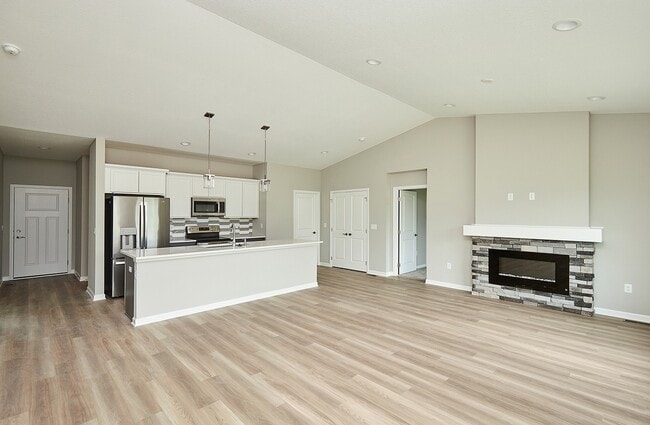 Building Photo - 1827 Tuscany Dr SE