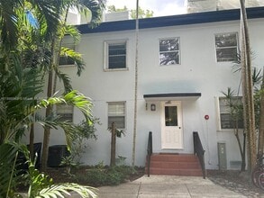 Building Photo - 7865 SW 57th Ave