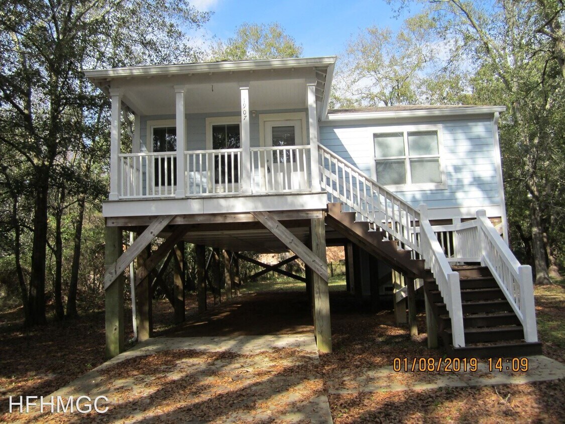 Primary Photo - 3 br, 1.5 bath House - 1907 Parsley Avenue