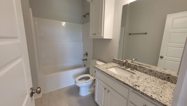 Foto del edificio - Brand New in Zachary!
