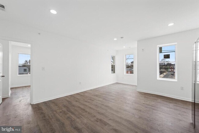 Foto del edificio - 2553 W Harold St