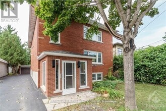 Building Photo - 354 Tweedsmuir Ave