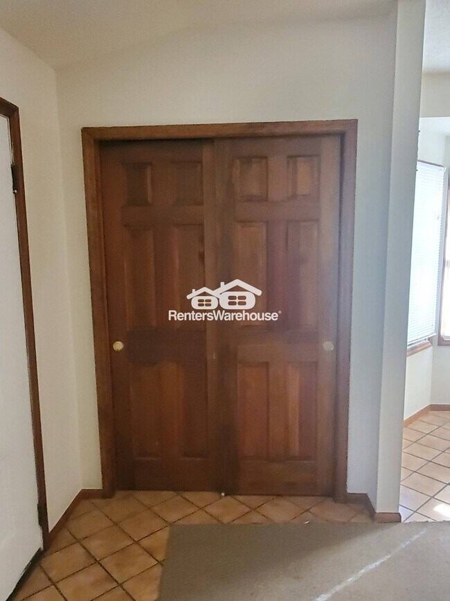 Foto del edificio - 125 S Harvey Ave