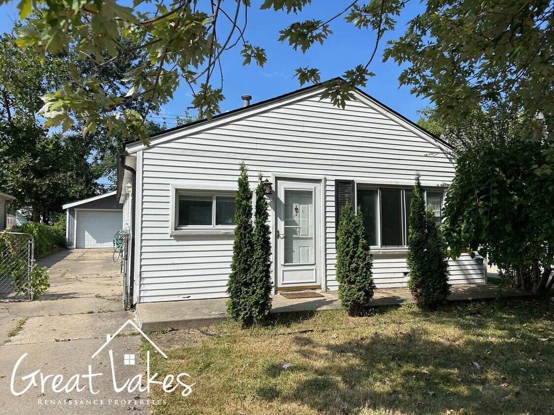 Foto principal - Stunning 3 Bedroom 1 Bathroom now availabl...
