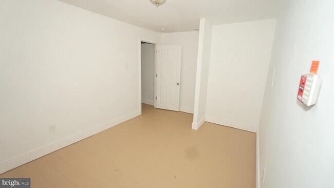 Foto del edificio - 1921 W Diamond St