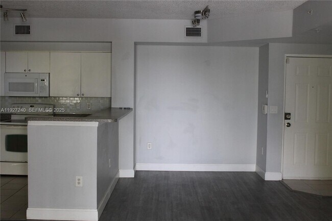 Foto del edificio - 1541 S Ocean Blvd