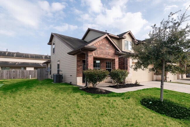 Building Photo - Bavaria - 9722 Floria Ct, Houston, TX, 77044