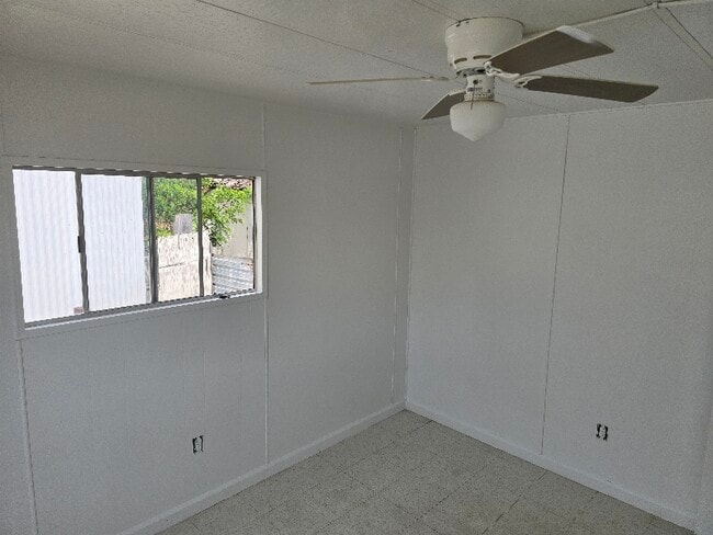 Building Photo - 2065 Atwater Blvd