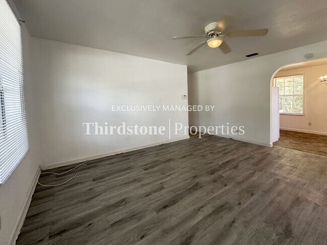 Foto del edificio - 5638 Vernon Rd