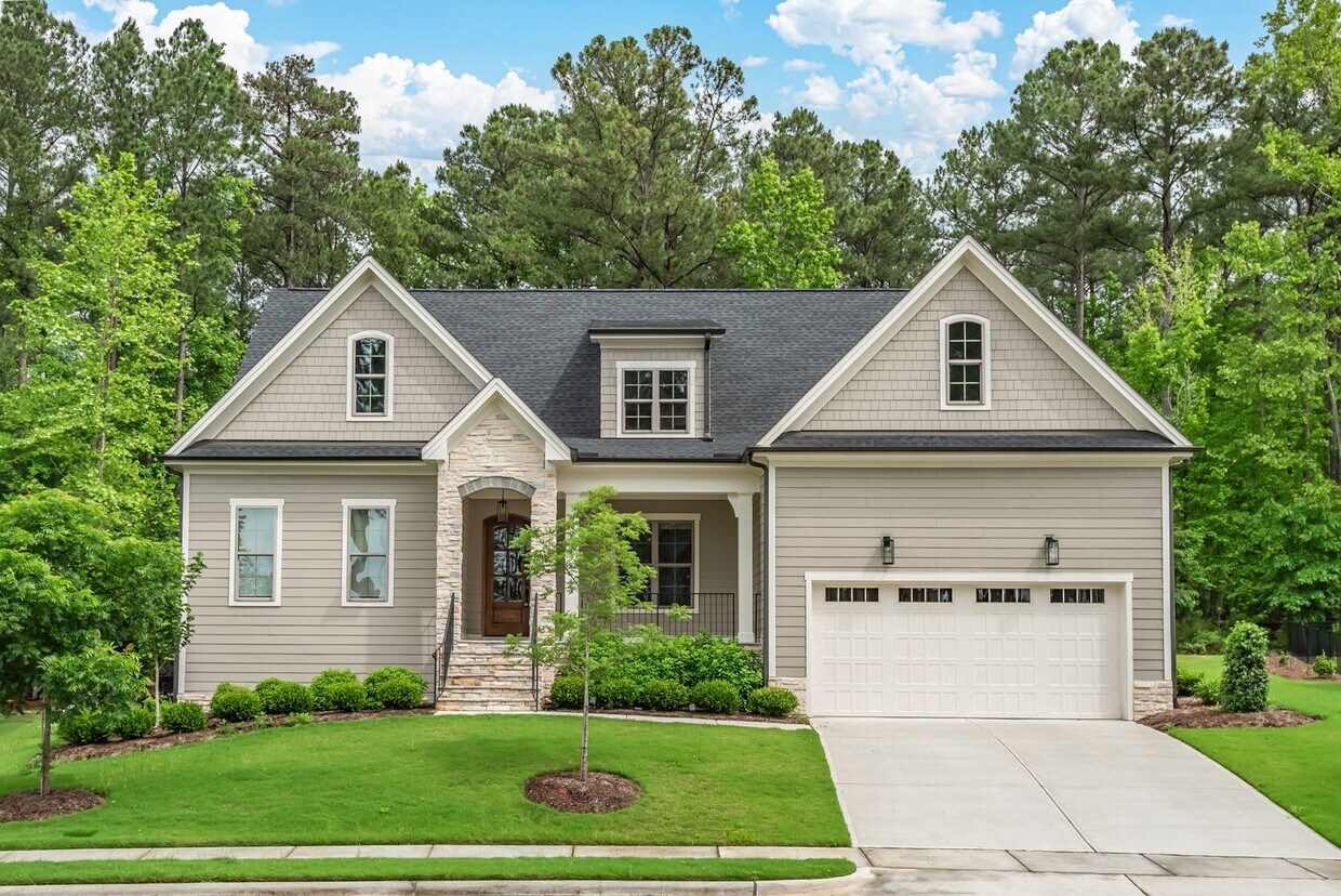 Primary Photo - Immaculate 4 BR/3 BA Home in Croasdaile Fa...